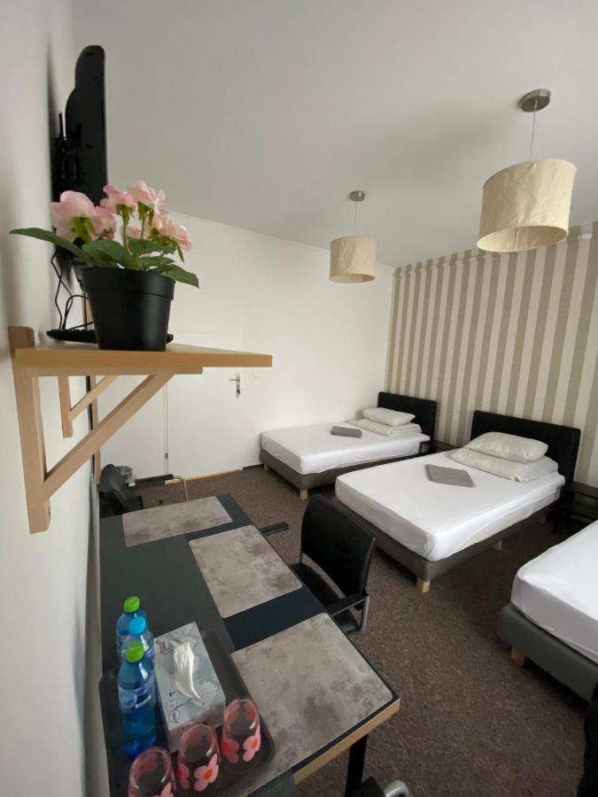 Pastel Guest Rooms Warszawa Exteriör bild