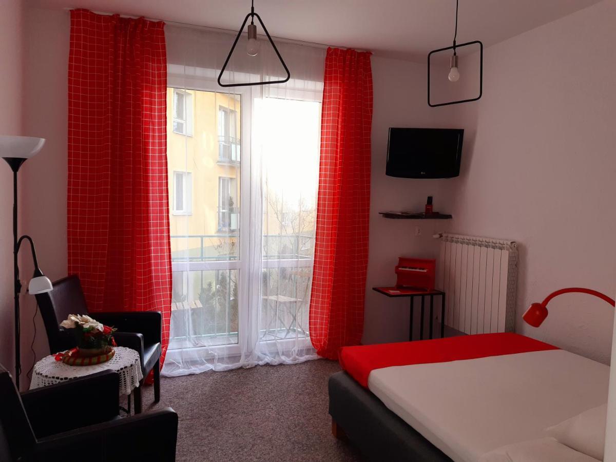Pastel Guest Rooms Warszawa Exteriör bild